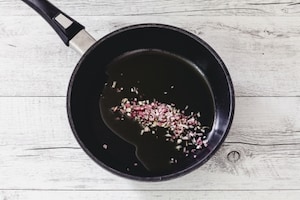 Preparazione Farfalle al radicchio - Fase 1