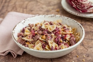 Preparazione Farfalle al radicchio - Fase 3