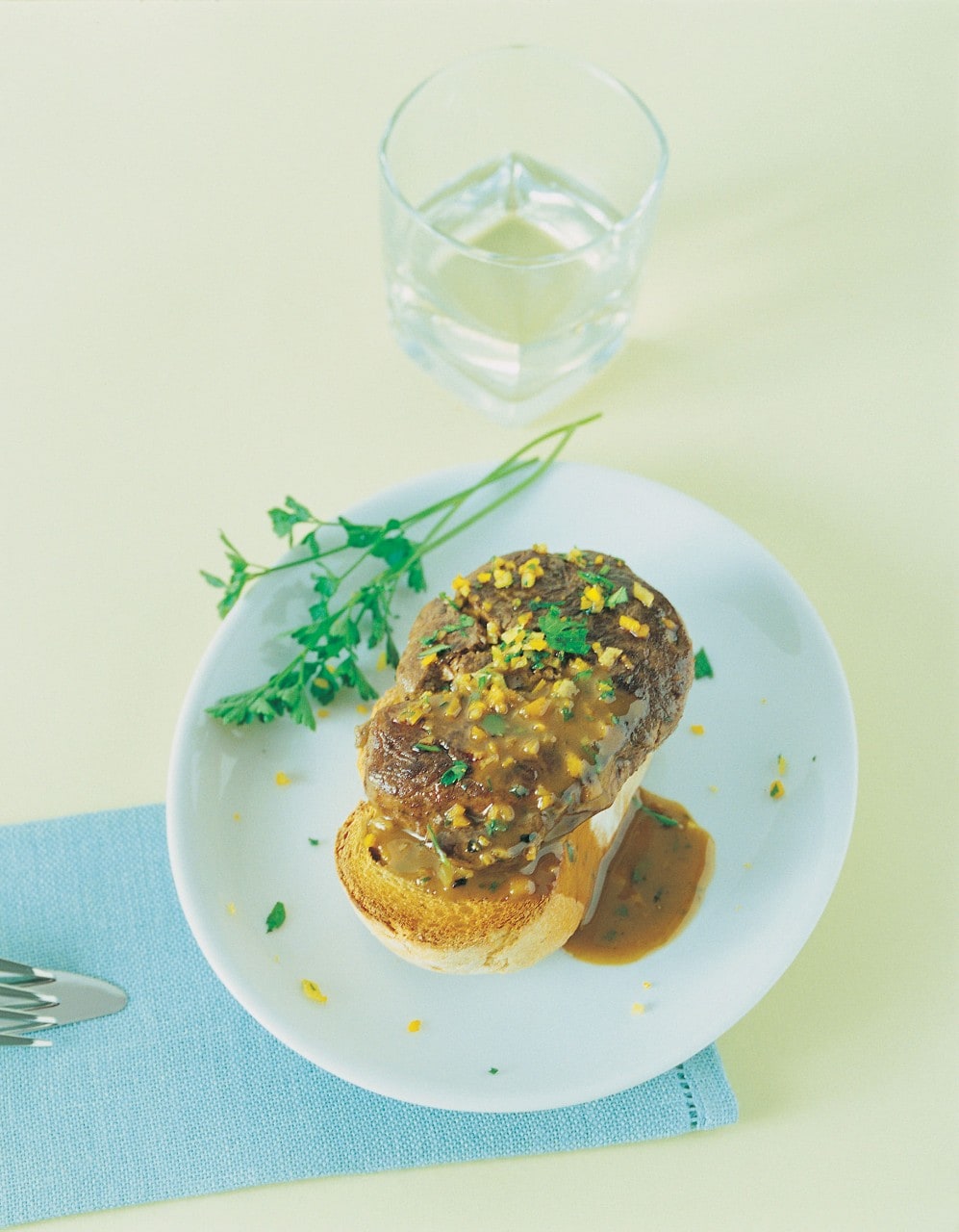 Filetto di cavallo alla buccia di agrumi ricetta