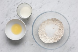 Preparazione Frittelle di farina di castagne con le mele - Fase 1