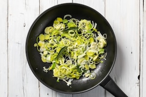 Preparazione Gnocchi di zucca, porri e salvia - Fase 1