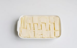 Preparazione Gratin di pane e fontina - Fase 2