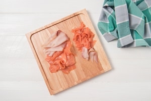 Preparazione Insalata di riso basmati, salmone e spada affumicati - Fase 1