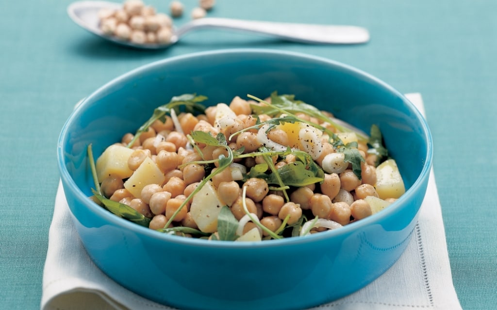 Insalata di ceci patate e cipollotti