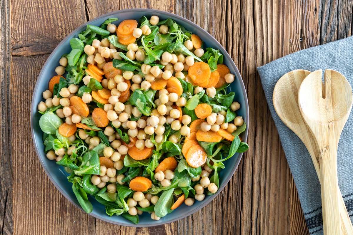 Insalata di ceci e songino alla senape ricetta