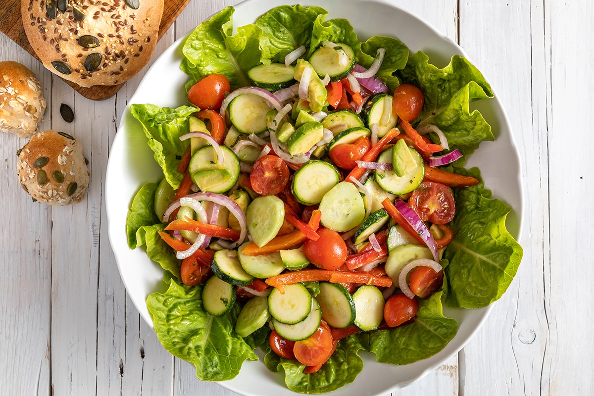 Insalata estiva rossa e verde al lime ricetta