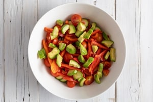 Preparazione Insalata estiva rossa e verde al lime - Fase 2