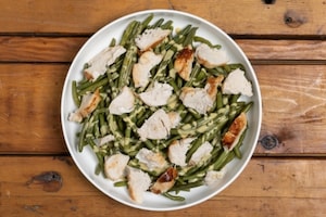 Preparazione Insalata di fagiolini, radicchio, indivia e tacchino arrosto - Fase 4