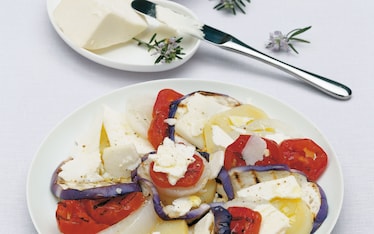 Insalata mista con pecorino dolce condita al chutney