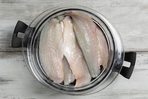 Preparazione Insalata piccante di pesce - Fase 1