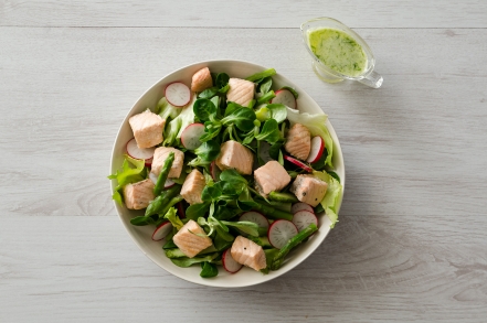 Preparazione Insalata di salmone e asparagi - Fase 3 Preparazione Insalata di salmone e asparagi - Fase 3