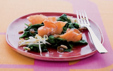 Insalata di salmone e spinaci