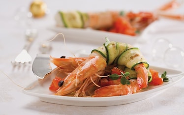 Involtini di zucchine con scampi e gamberi