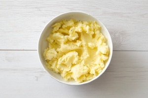 Preparazione Involtini di verza con fonduta di bitto - Fase 2