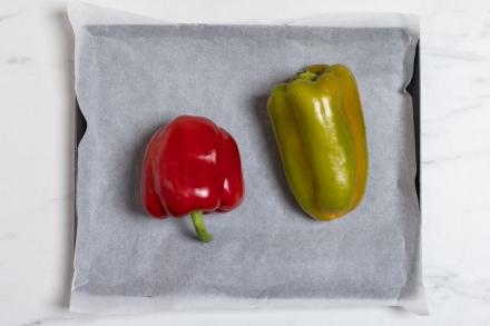Preparazione Maltagliati al sugo di peperoni e tonno - Fase 1 Preparazione Maltagliati al sugo di peperoni e tonno - Fase 1