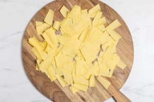 Preparazione Maltagliati al sugo di peperoni e tonno - Fase 3