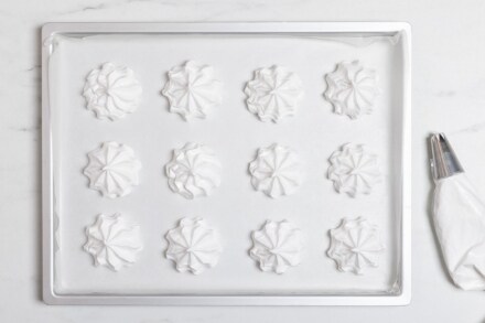 Preparazione Meringhe con panna montata - Fase 3
