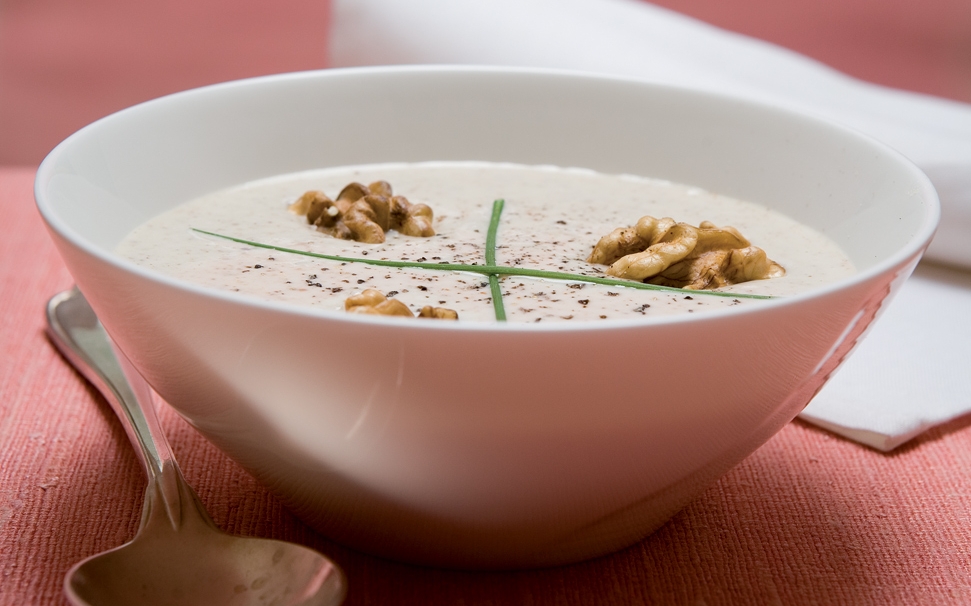 Minestra di noci Minestra di noci