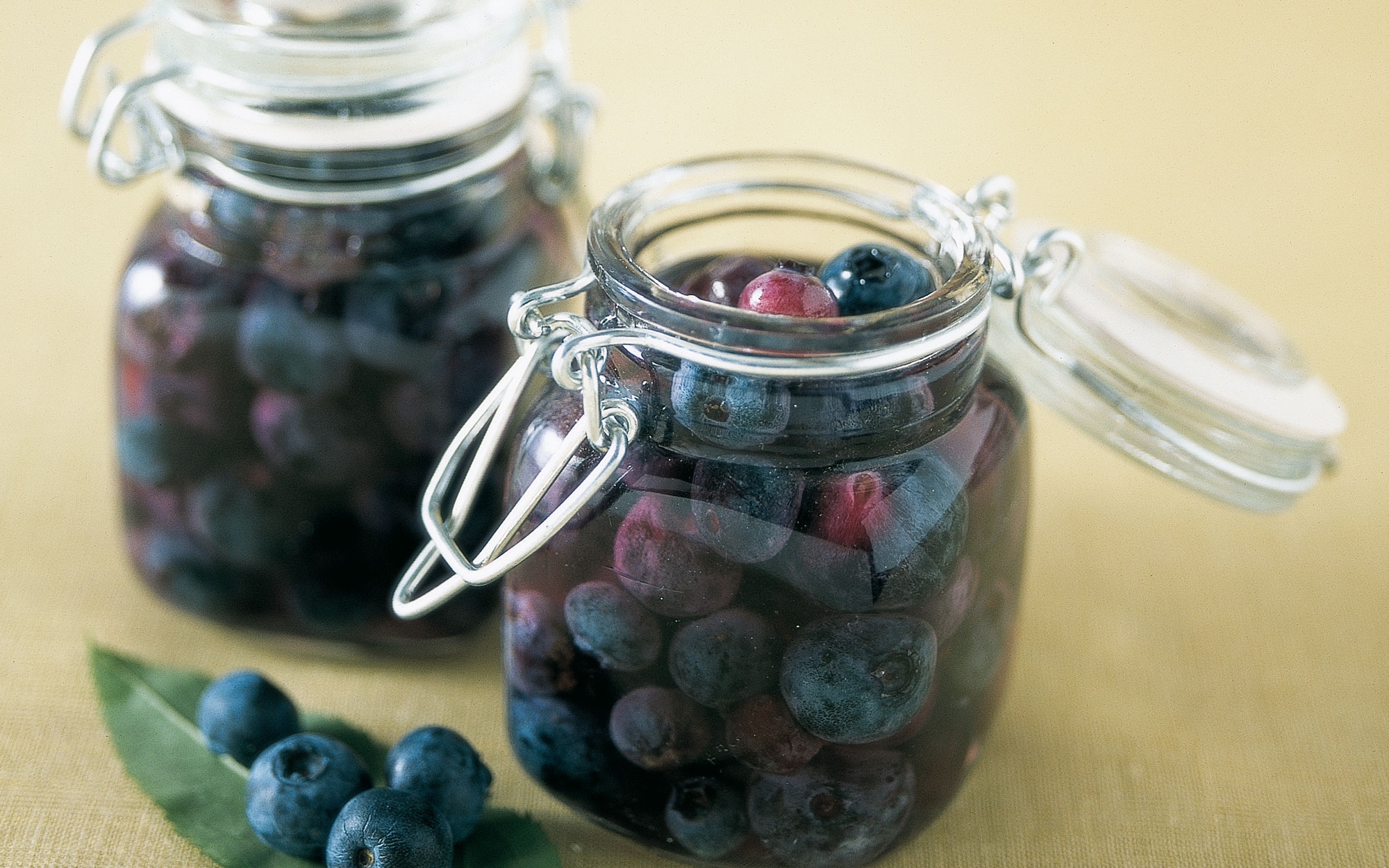 Mirtilli sotto grappa Mirtilli sotto grappa