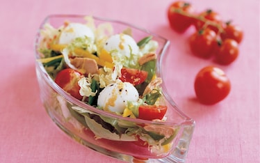 Mozzarelline, cicorino e tonno