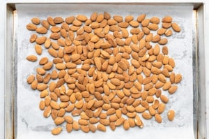 Preparazione Biscotti alle mandorle - Fase 1