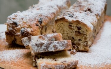 Pane con frutta secca alla tirolese