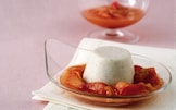 Panna cotta con composta di rabarbaro