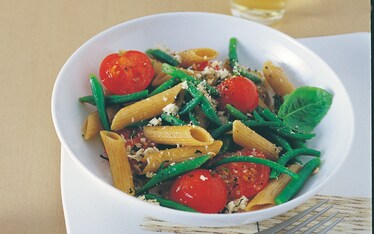 Pennette integrali con pomodorini e fagiolini