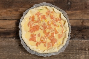 Preparazione Quiche al salmone e porri - Fase 4