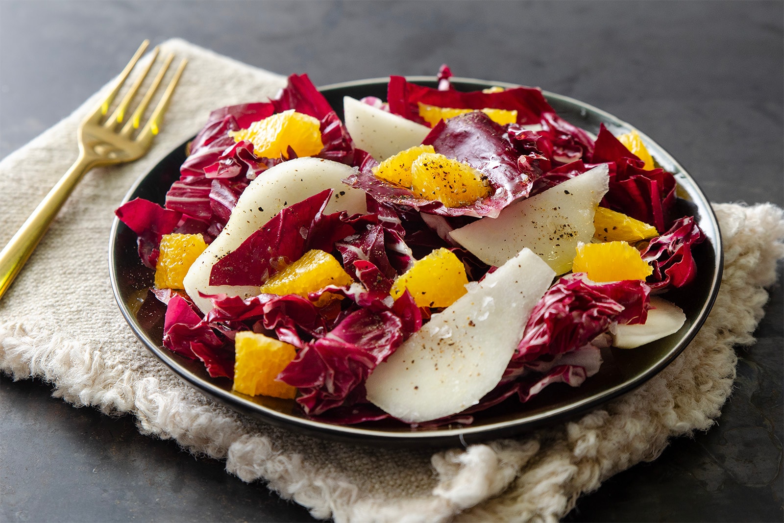 Radicchio rosso con pere e arance ricetta