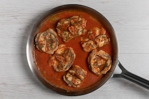 Preparazione Rana pescatrice al sugo di pomodoro - Fase 3