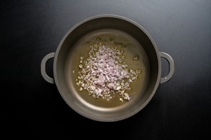 Preparazione Risotto alla provola e melanzane - Fase 2