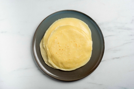 Preparazione Crêpes al prosciutto cotto e besciamella - Fase 2 Preparazione Crêpes al prosciutto cotto e besciamella - Fase 2