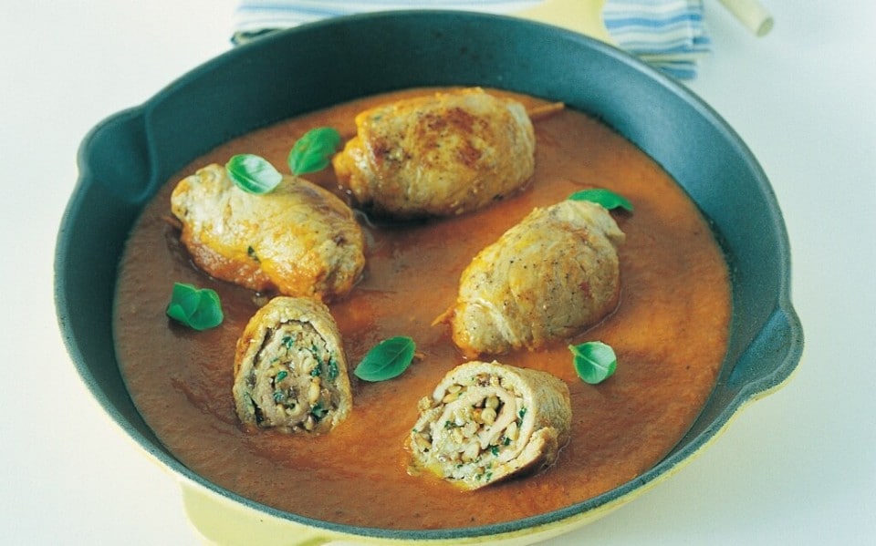 Involtini con uvetta e pinoli al pomodoro  ricetta