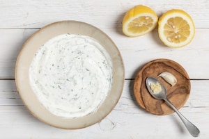 Preparazione Salsa allo yogurt - Fase 1