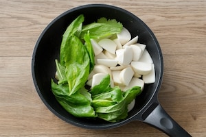 Preparazione Salsiccia e rape in padella - Fase 3