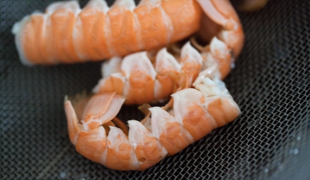 Preparazione Scampi con salsa di agrumi - Fase 3 Preparazione Scampi con salsa di agrumi - Fase 3