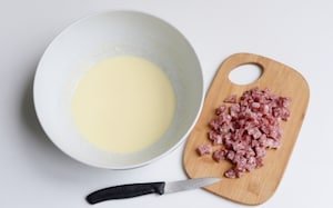 Preparazione Sformato di patate, pecorino e salame - Fase 1