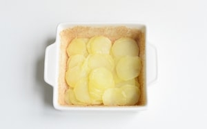 Preparazione Sformato di patate, pecorino e salame - Fase 2