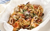 Spaghetti ai frutti di mare al cartoccio