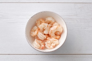 Preparazione Spaghetti con gamberi e fiori di zucca - Fase 2