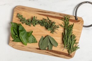 Preparazione Spaghetti alla ricotta ed erbe aromatiche - Fase 1