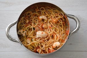 Preparazione Spaghetti al sugo di scampi e capesante - Fase 5