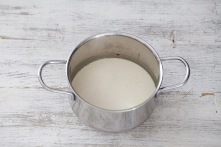 Preparazione Spiedini di vitello al lardo e albicocche - Fase 2 Preparazione Spiedini di vitello al lardo e albicocche - Fase 2