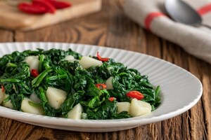 Preparazione Spinaci filanti al gorgonzola e pere - Fase 3