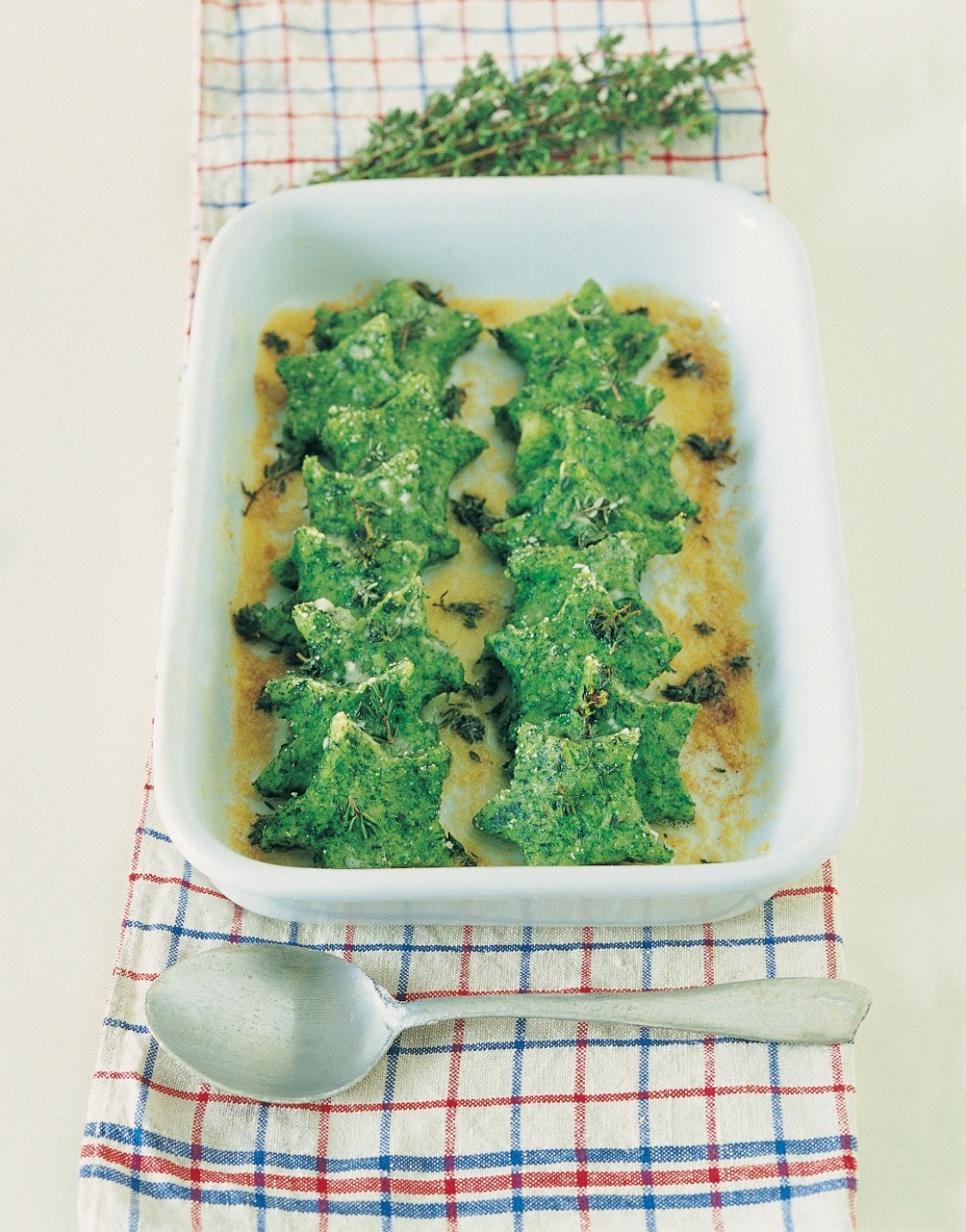 Stelle di semolino e spinaci ricetta