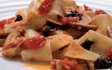 Stringozzi ai funghi e tartufi