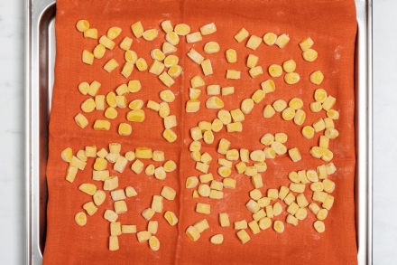 Preparazione Struffoli - Fase 3 Preparazione Struffoli - Fase 3