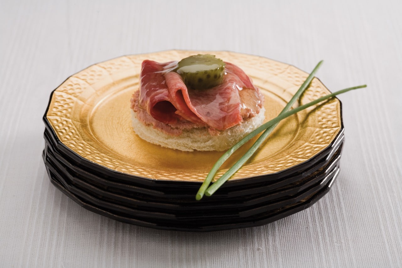 Tartine alla lingua salmistrata e foie gras ricetta