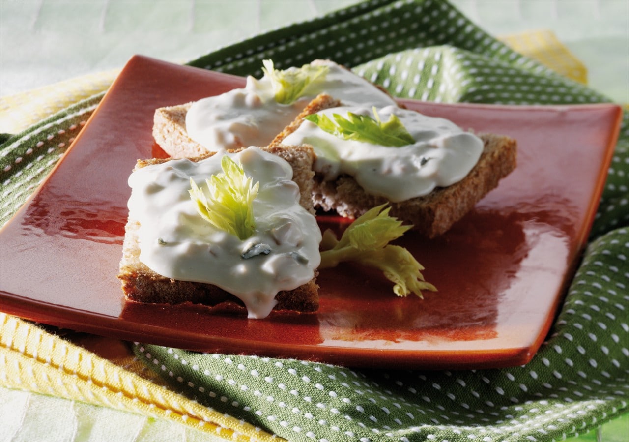 Tartine al gorgonzola e torrone ricetta